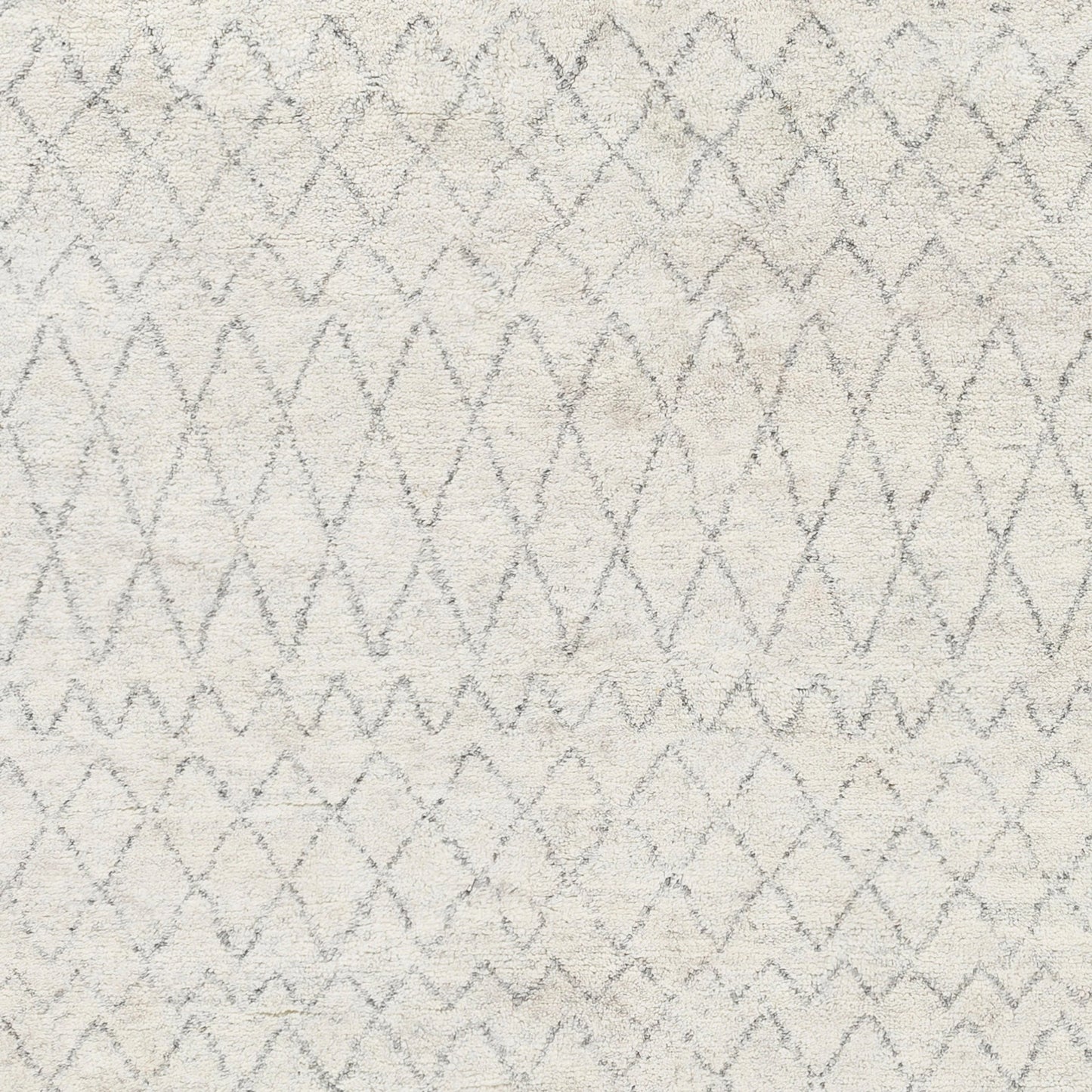 008 SI-1893968,SI-1893969,SI-1893970,SI-1893971,SI-1893972 | Closeup | Zara ZAR-2306 Rug by Surya in light gray, gray, medium gray. Made from 70% viscose, 30% wool in a unique style.