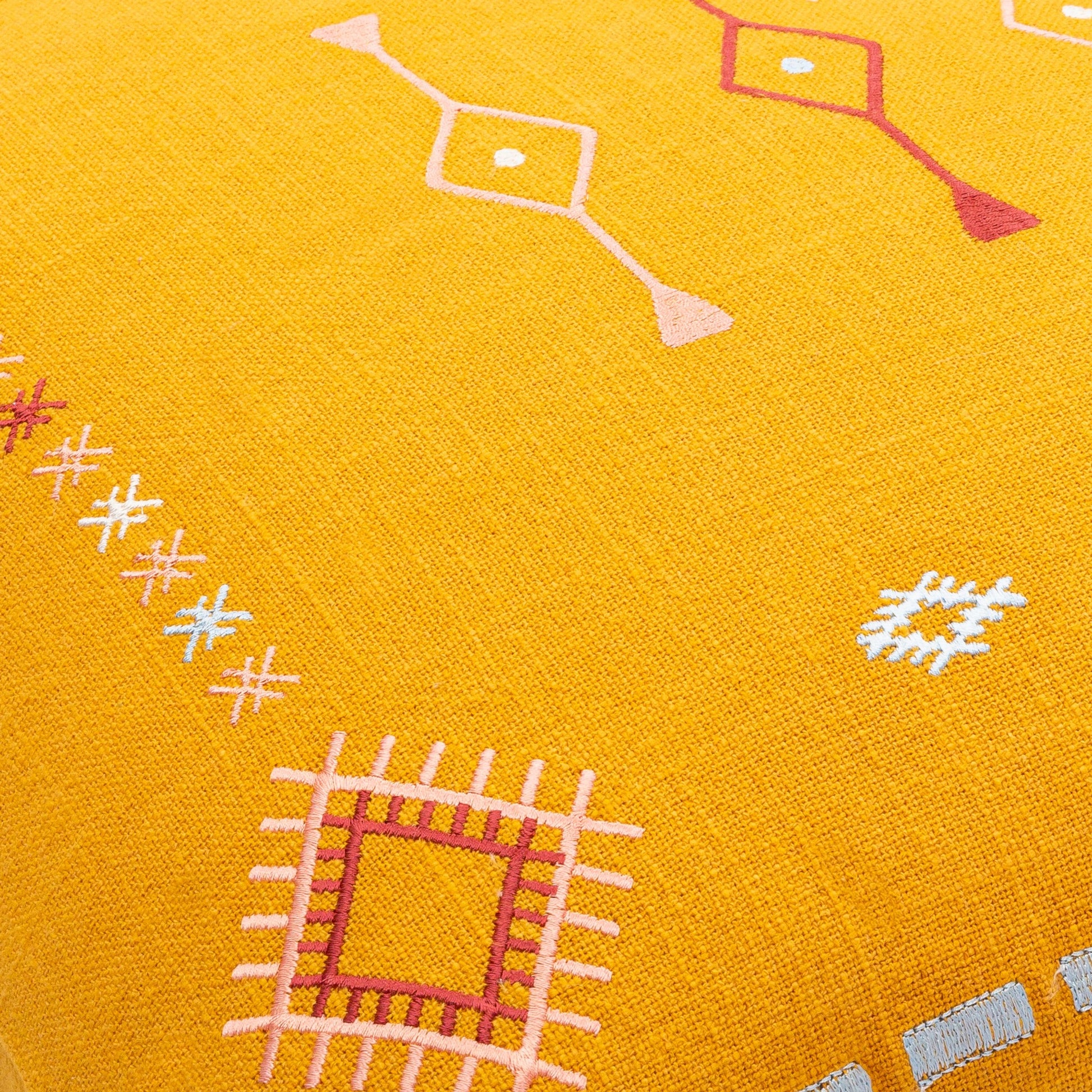 Zina Pillow - 30976 by Surya. Made from 100% cotton in a eclectic & global style.