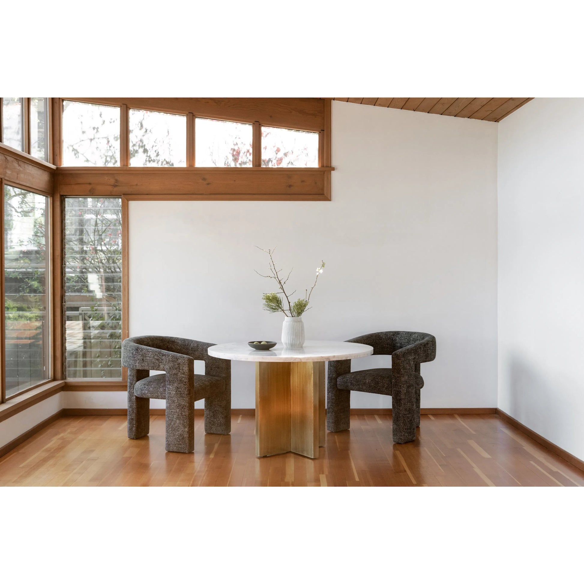 Elo Chair by Moe's Home Collection. Made from unique in a transitional style.