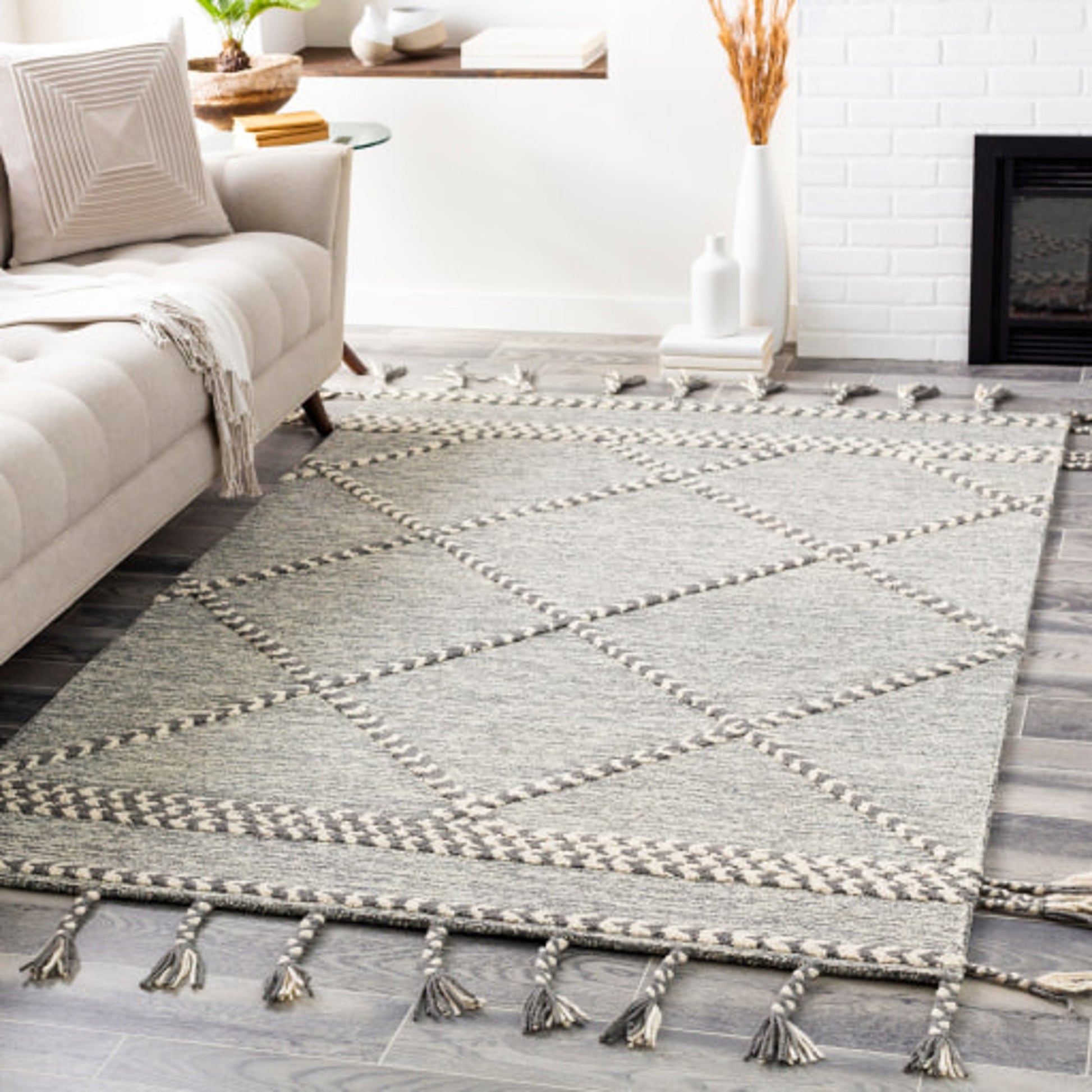 Zanafi Tassels Rug - 24568 by Surya. Made from 100% wool in a unique style.
