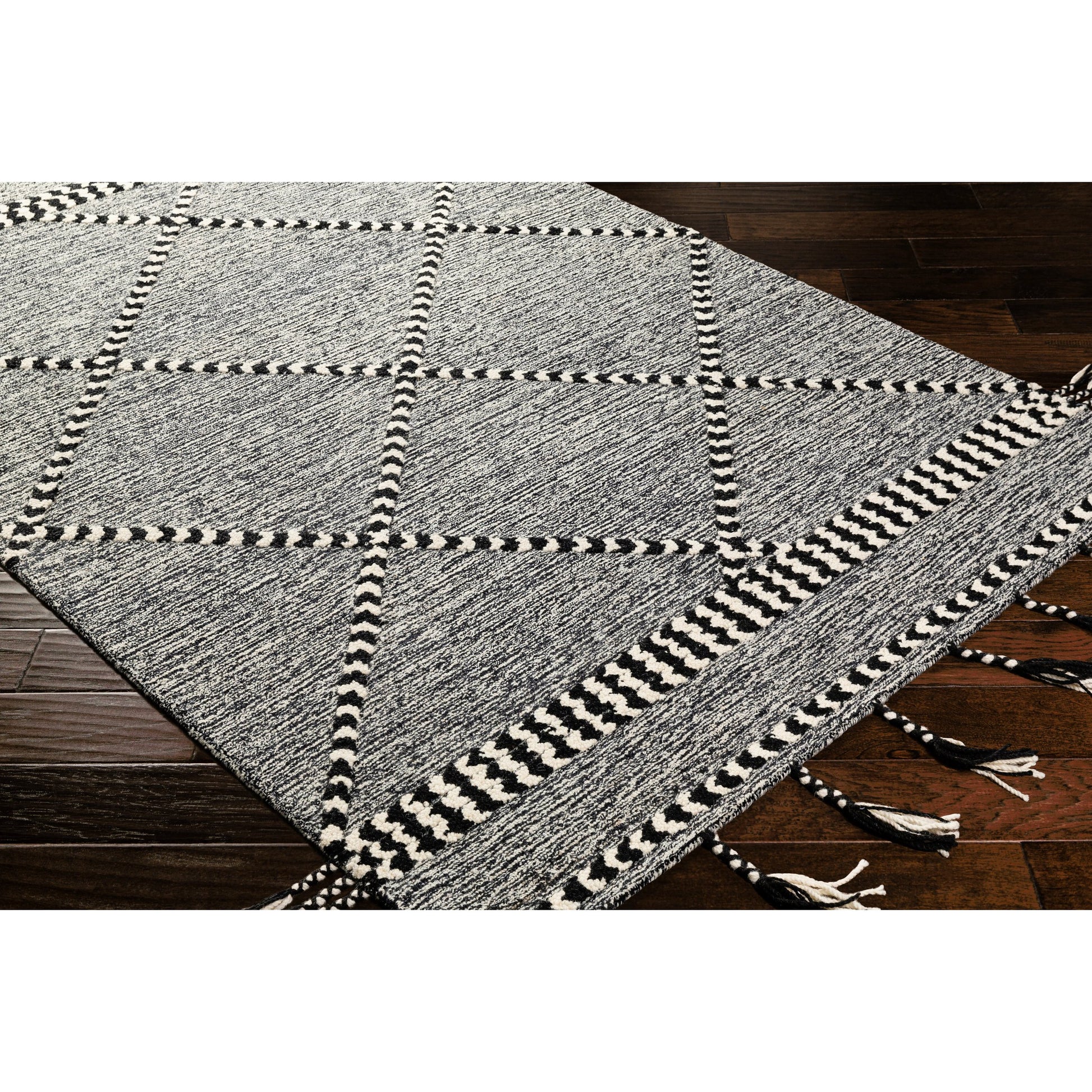 Zanafi Tassels Rug - 24568 by Surya. Made from 100% wool in a unique style.
