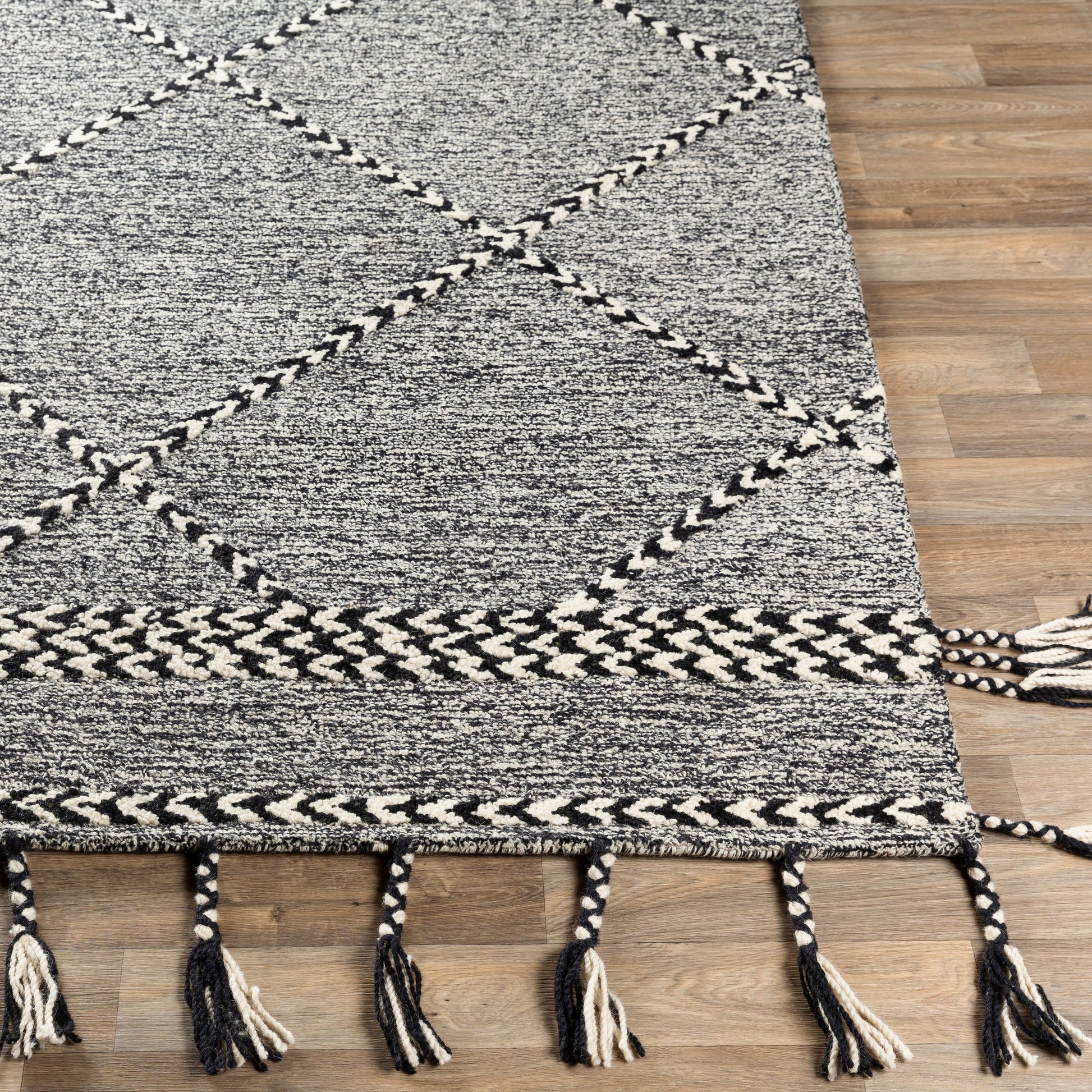 Zanafi Tassels Rug - 24568 by Surya. Made from 100% wool in a unique style.
