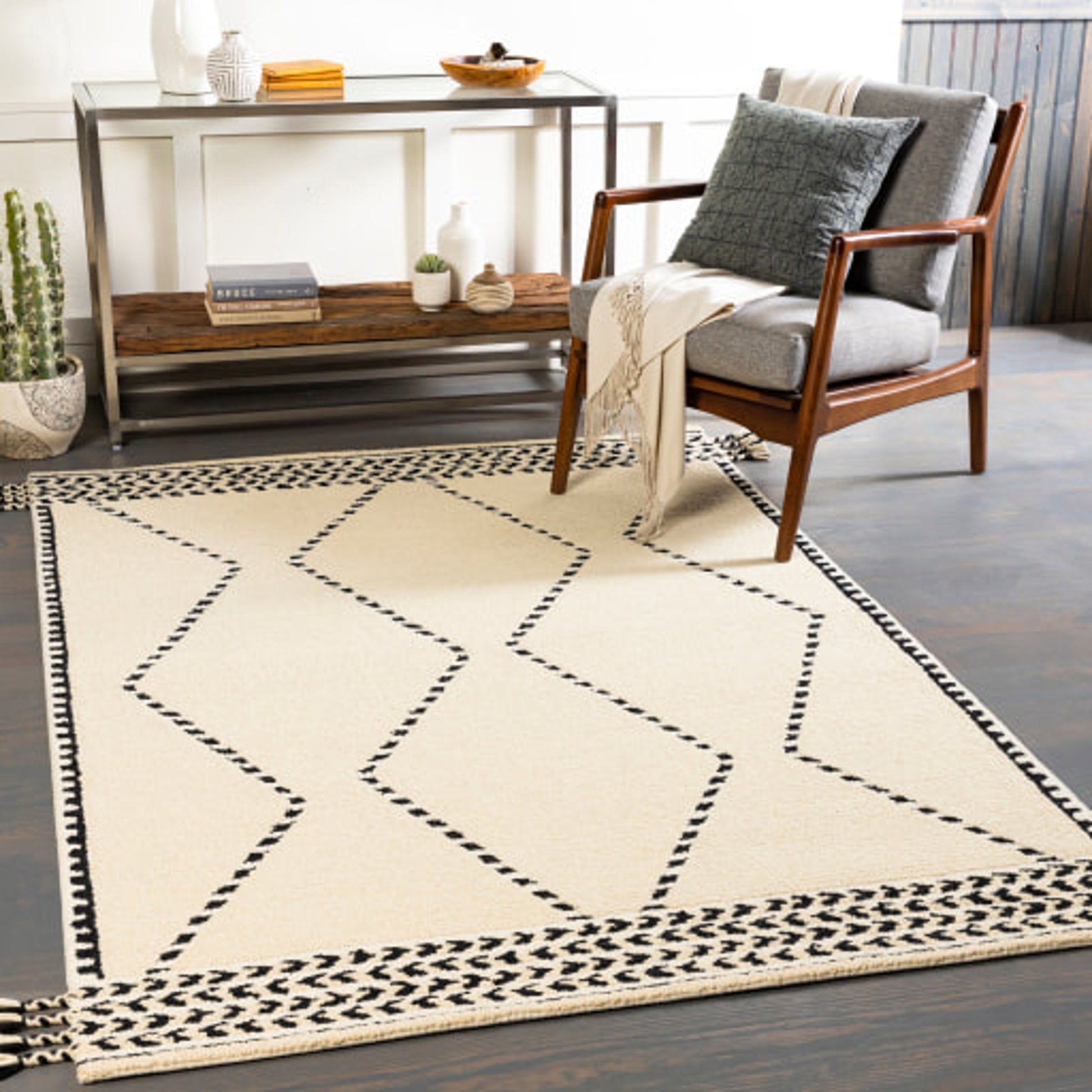 Zanafi Tassels Rug - 29495 by Surya in black, cream. Made from 100% wool in a unique style.