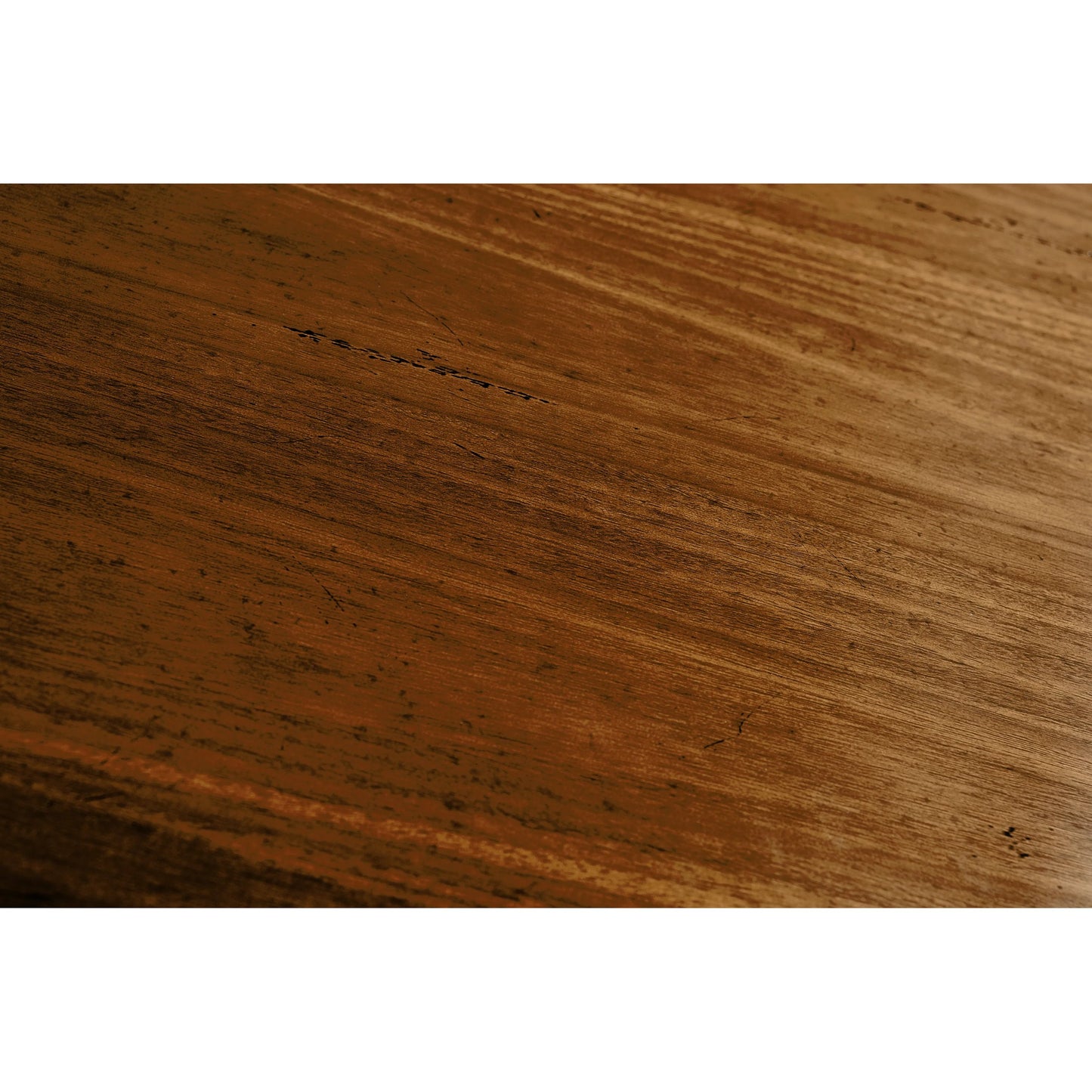 005 SR-846537 | Closeup | Casual Accents Victorian Style Walnut Cocktail Table by Jonathan Charles in medium walnut. Made from acacia in a traditional style.